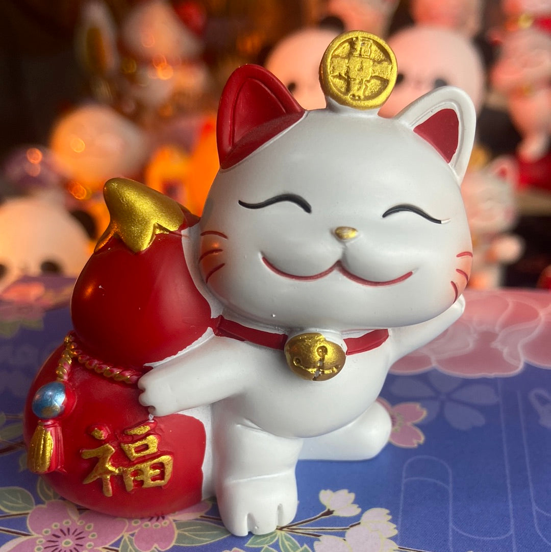 #HD1008 happy Nodding wobbling cat girl fortune cat lucky cat home deco figurine car decoration