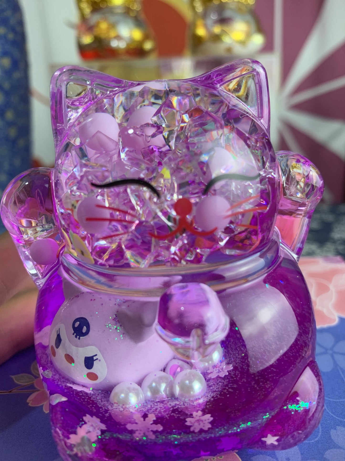 #HD1040 Globe Liquid filled floating Fortune cat lucky cat maneki neko girl