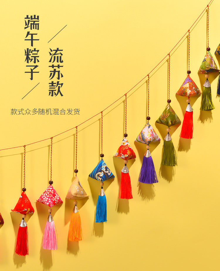 #HA1003 random 8 pcs lot Festival Sachet embroidery natual chinese herb perfume bag hanging decoration protective talisman