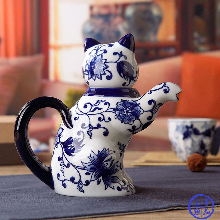 #HD1044 Milk pot wine container Cute Lucky Cat Porcelain Tea pot Creative Maneki Neko tea pot