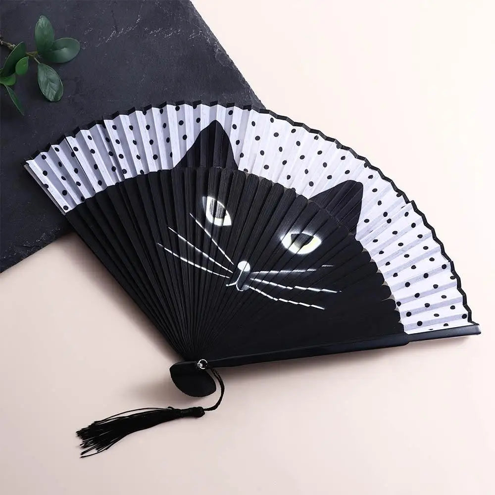 #HE1005 Cat Fan Bamboo Wooden Chinese Style Exiquisite Summer Gift Cartoon Totora  Patterns Home Decoration Fan Crafts Silk Fan Folding Fan