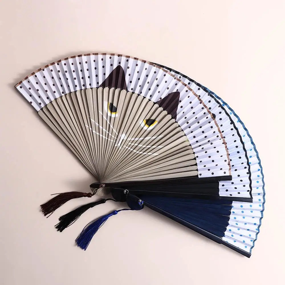 #HE1005 Cat Fan Bamboo Wooden Chinese Style Exiquisite Summer Gift Cartoon Totora  Patterns Home Decoration Fan Crafts Silk Fan Folding Fan