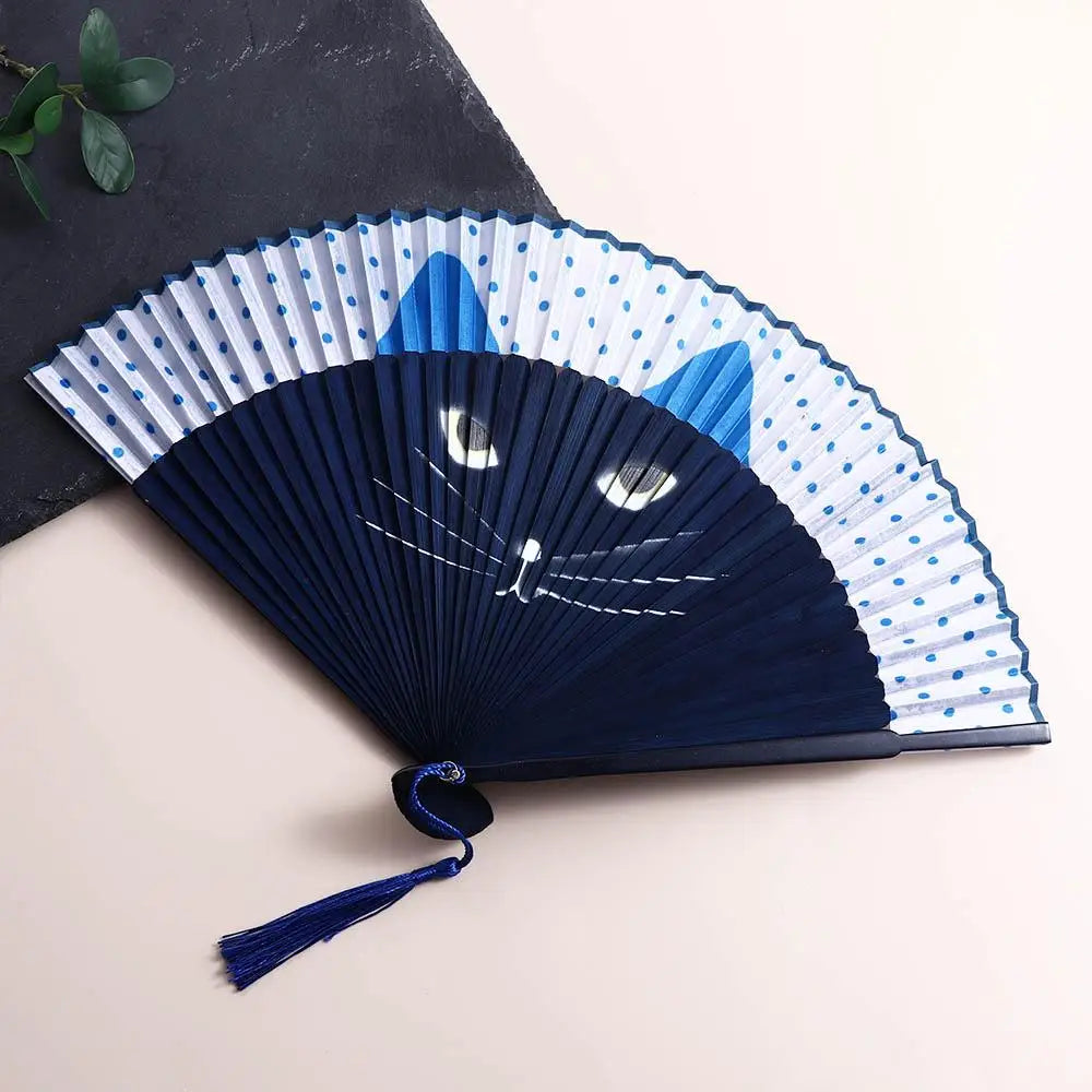 #HE1005 Cat Fan Bamboo Wooden Chinese Style Exiquisite Summer Gift Cartoon Totora  Patterns Home Decoration Fan Crafts Silk Fan Folding Fan