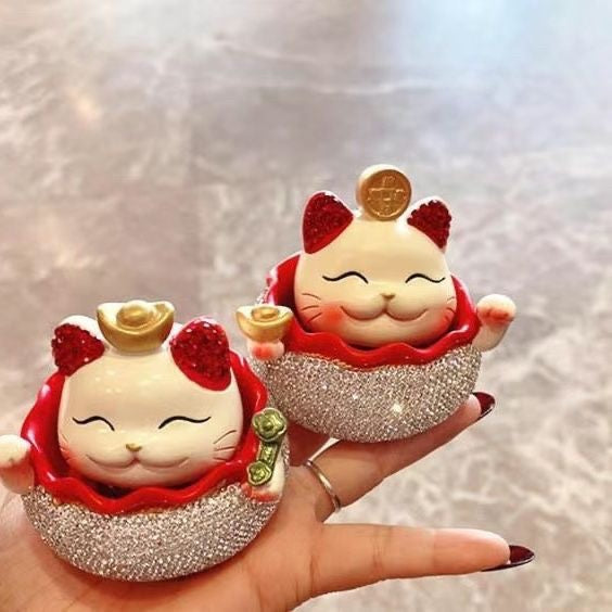 #HD1032 Rhinestone lucky cat Nodding heads for car decoration gift