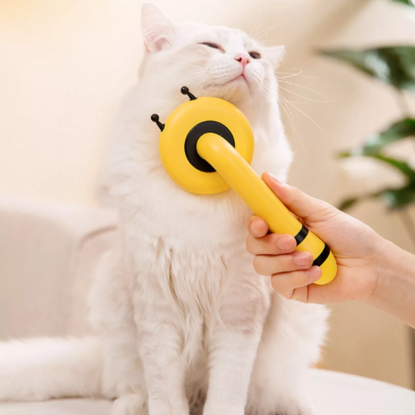 #PT1005 Cute Bee Pet hair brush Hair Remover Cat dog Comb One Button Washing