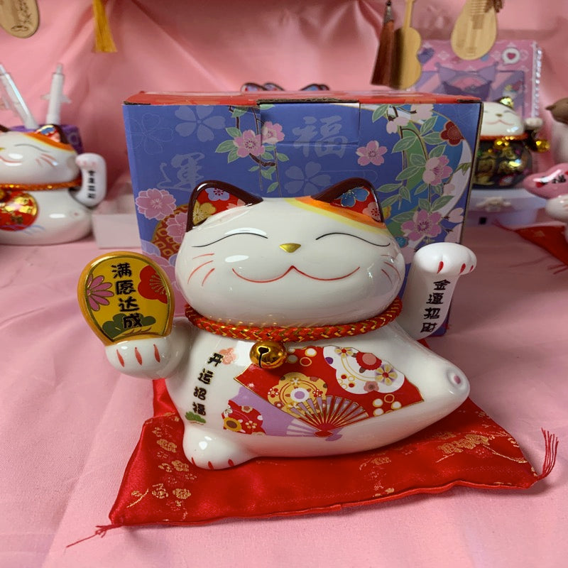 #112 Arm waving 5 inches  fortune cat  Home deco welcoming figurine battery powered  maneki neko fengshui